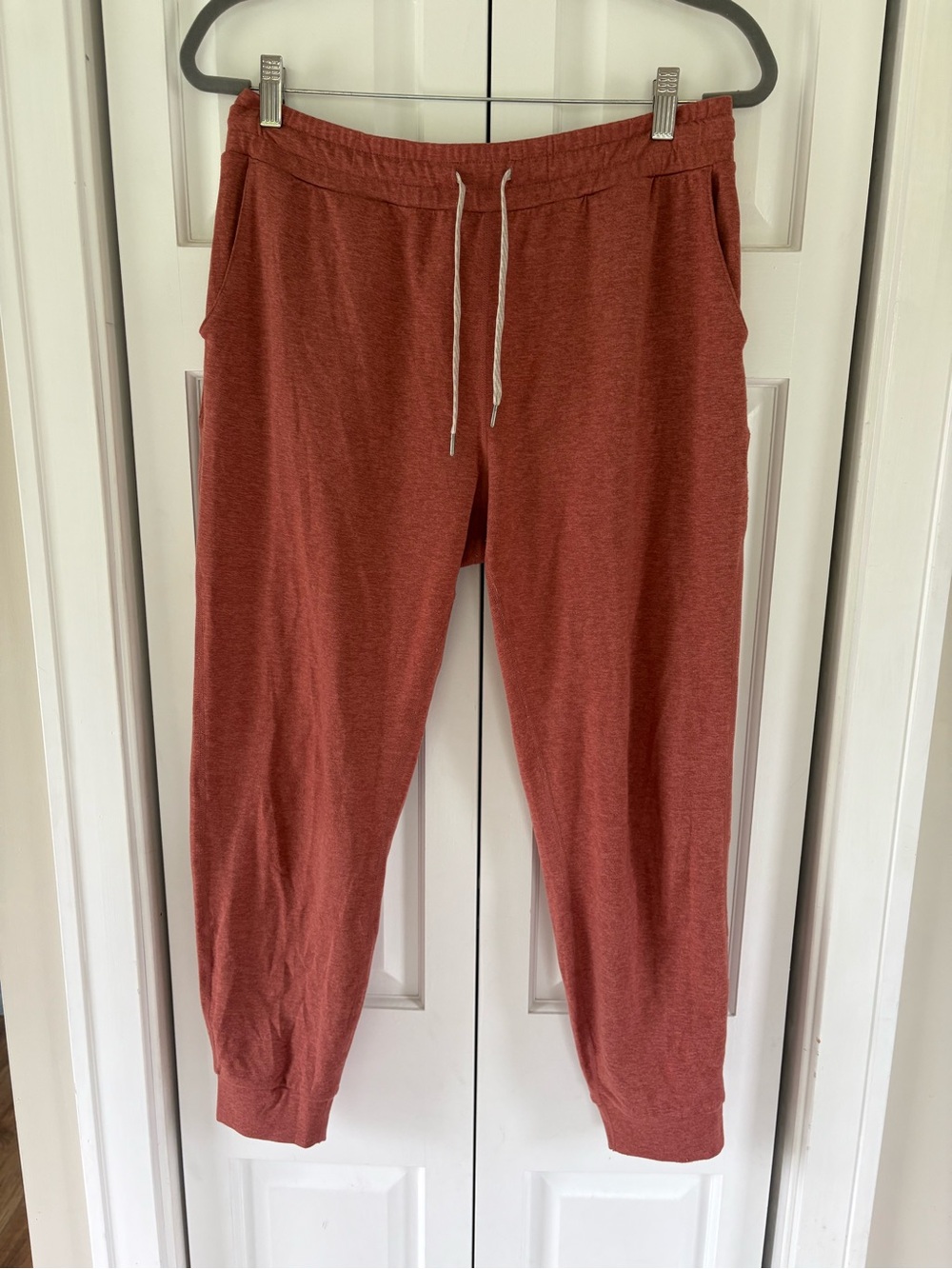 Vuori Performance Joggers